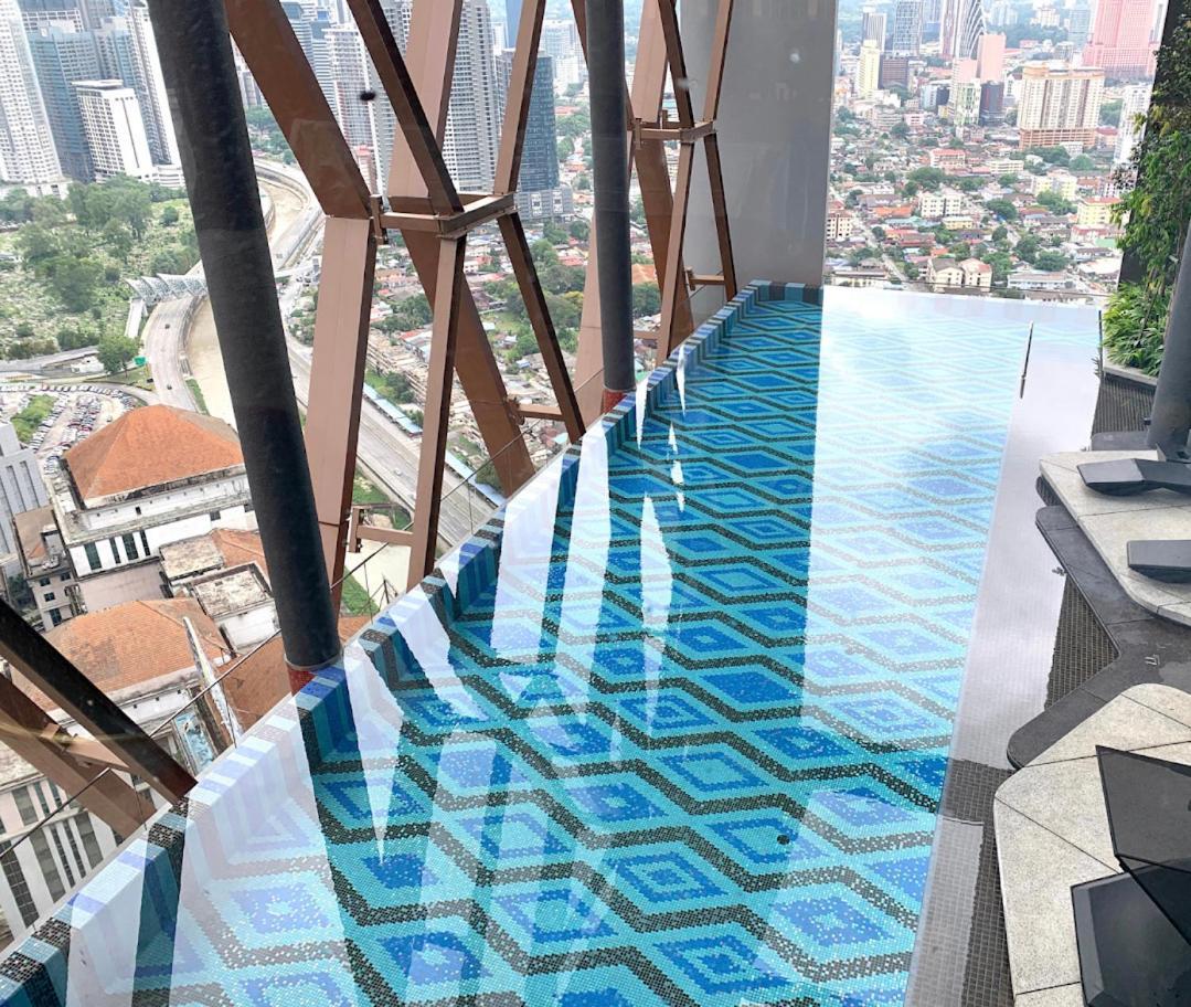 Scarletz Suites Klcc By Gc Luxury Suites Kuala Lumpur Exterior photo