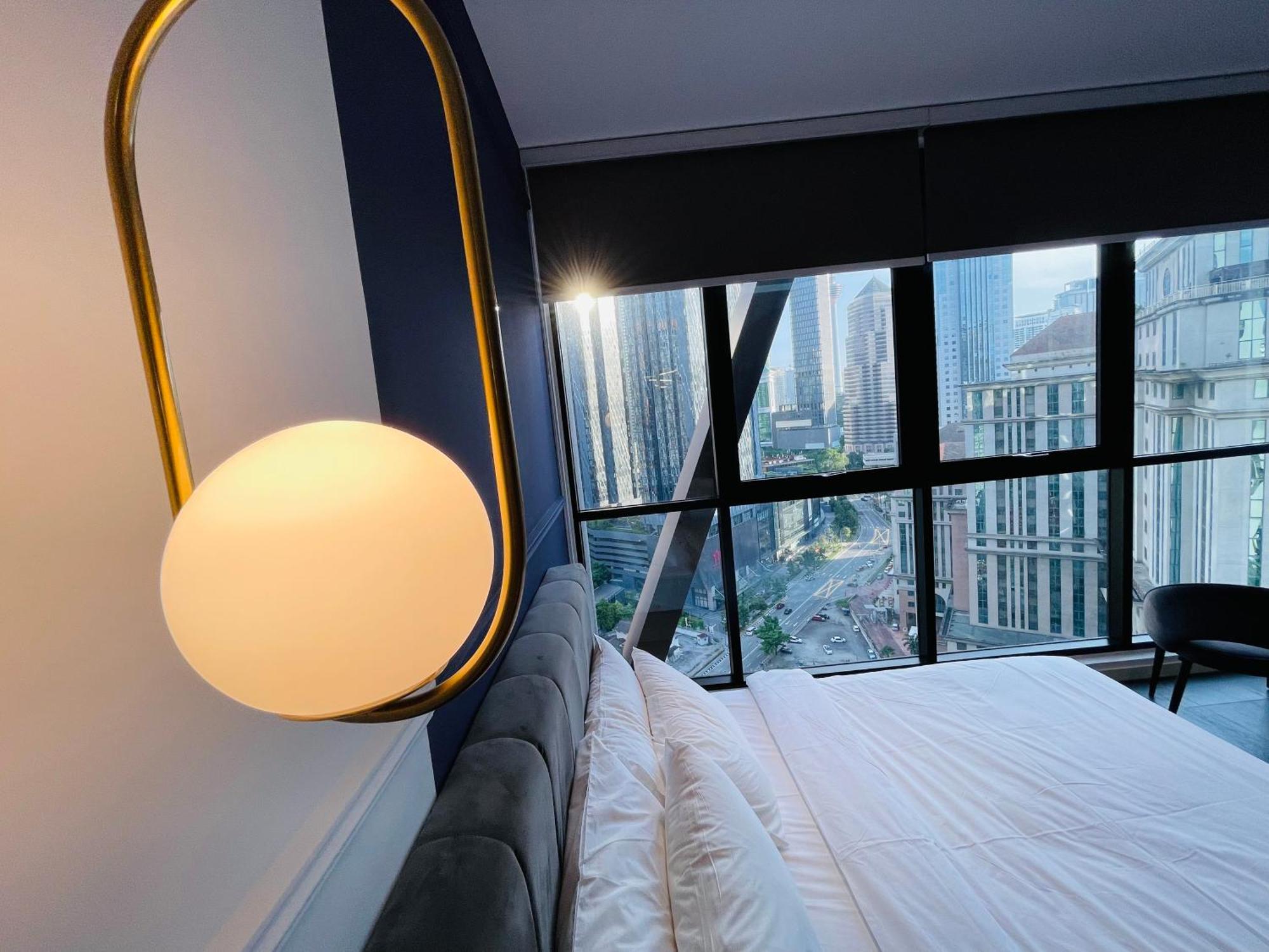 Scarletz Suites Klcc By Gc Luxury Suites Kuala Lumpur Exterior photo